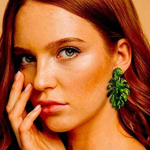 🍒3/$30 New Acrylic Monstera Leaf Earrings